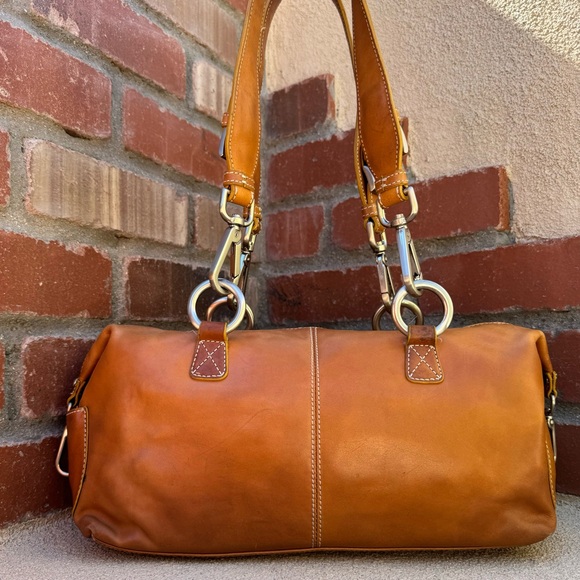 Vintage HYPE leather baguette/ satchel bag 
in Camel Color - Picture 6 of 11